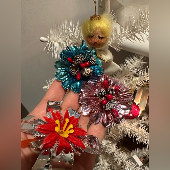 Sputnik Christmas Ball Bundle of Vintage Christmas Tree Ornaments - Picture 5 of 8